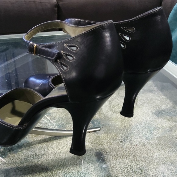 Cole Haan Ankle strap Mary Jane heels sz 7.5 - Picture 5 of 7